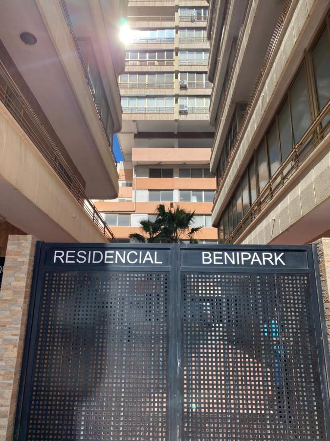 Be Luxury Apartment 20 Mts From The Beach Μπένιντορμ Εξωτερικό φωτογραφία